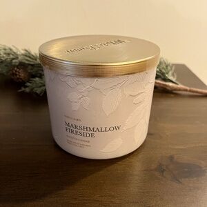 Bath and Body Works 3-wick candle - Marshmallow Fireside - never used